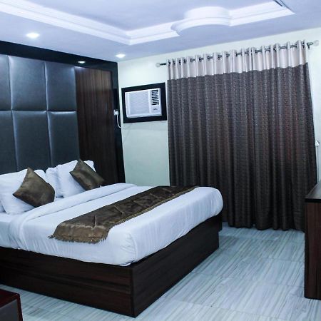 Six Diamond Hotel 이케야 외부 사진