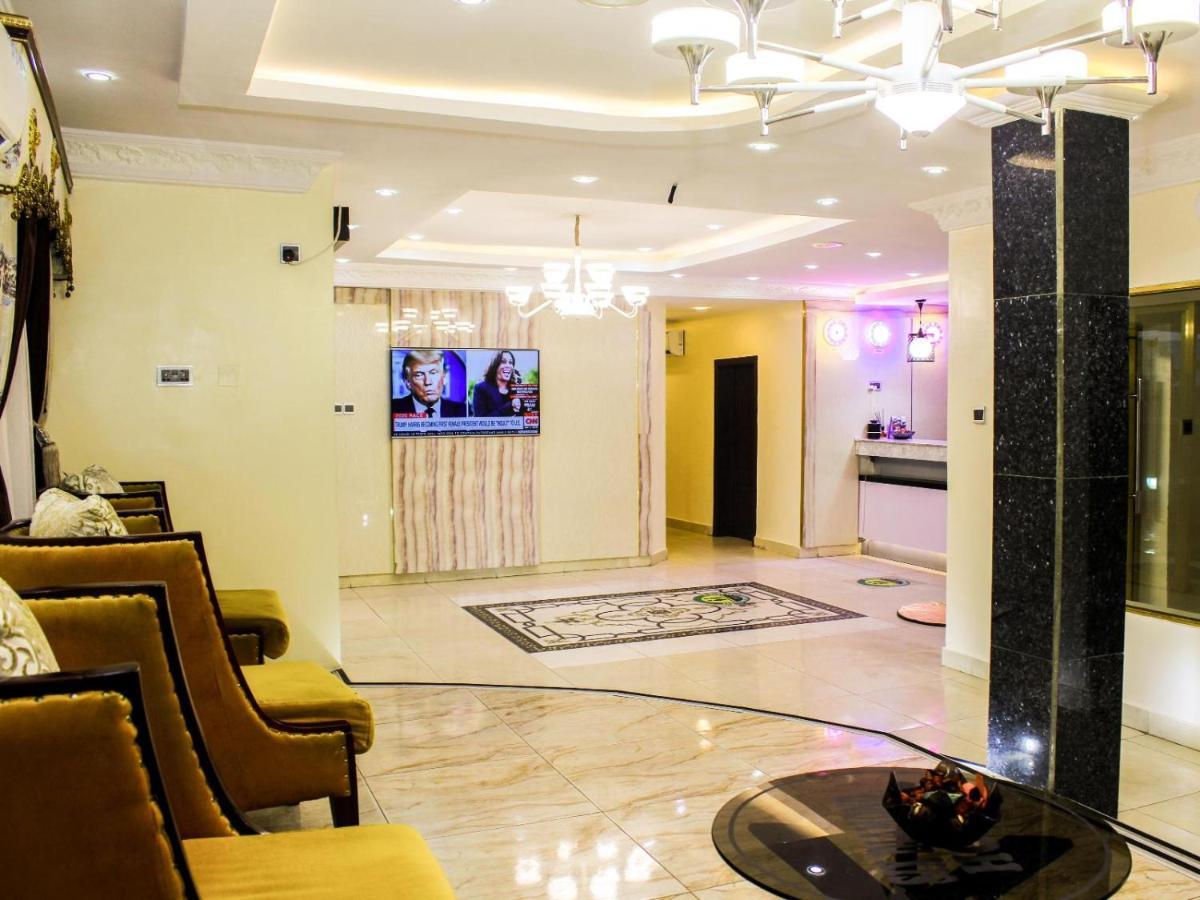 Six Diamond Hotel 이케야 외부 사진