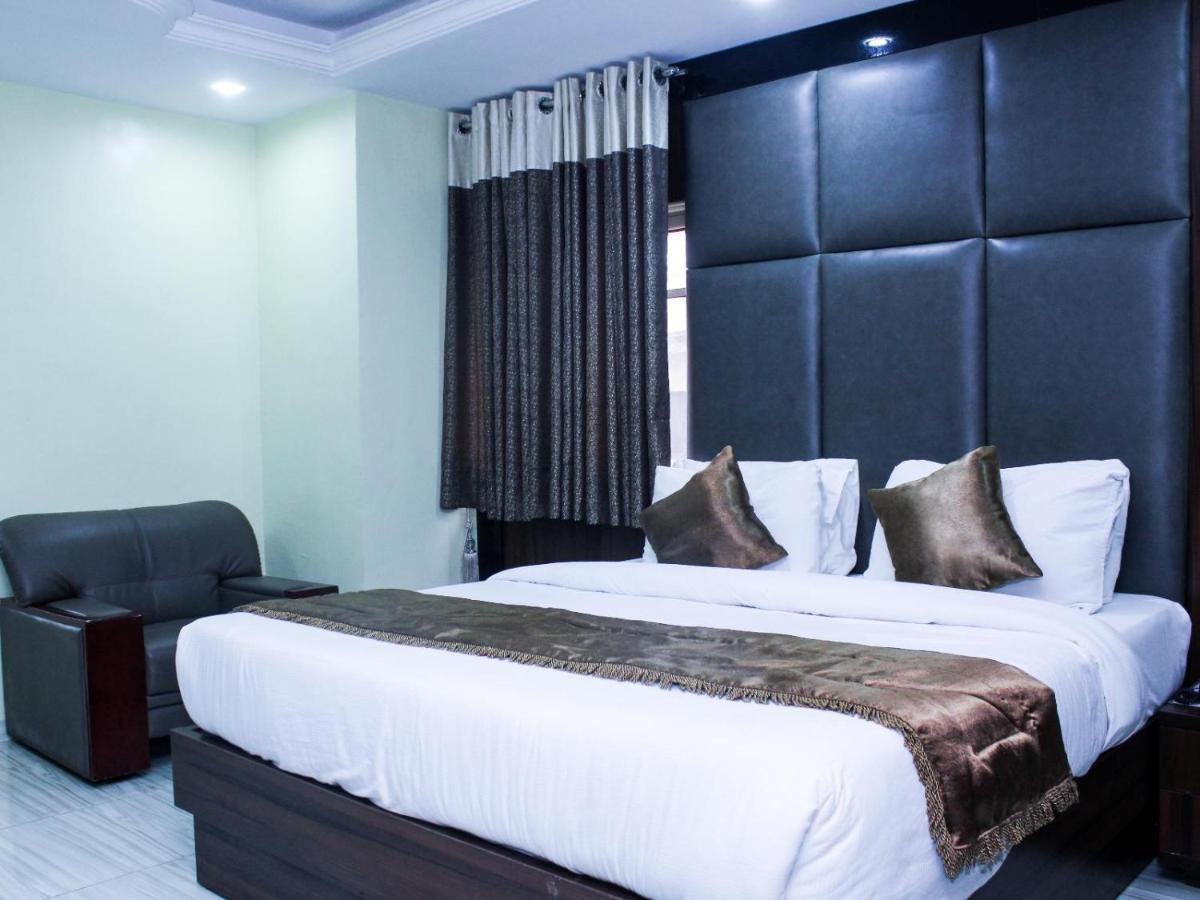 Six Diamond Hotel 이케야 외부 사진